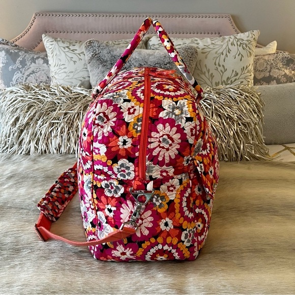 VERA BRADLEY Pixie Blooms Iconic Grand Traveler Bag 2015 Pink Orange Floral - Picture 10 of 15